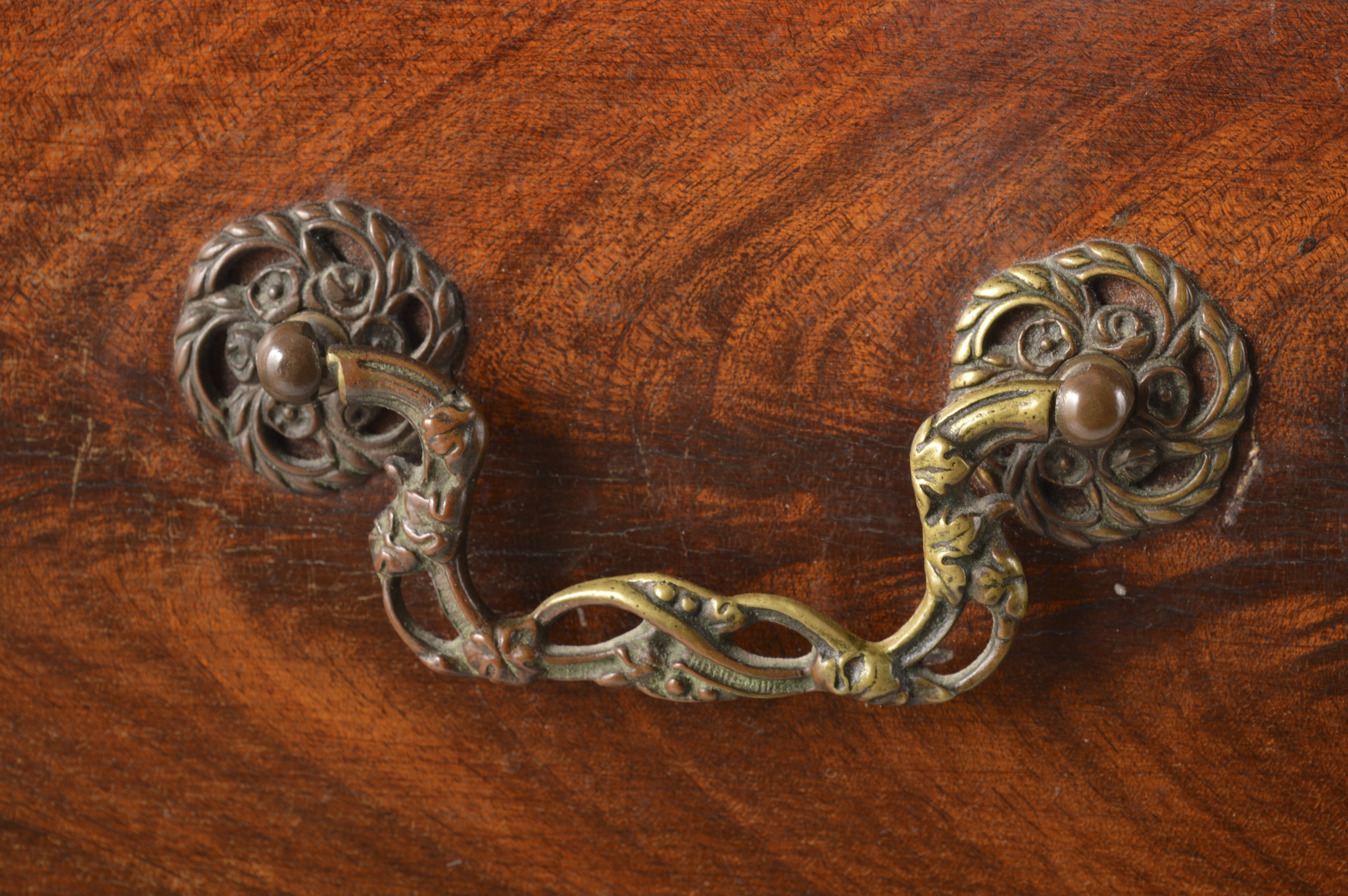 Genuine Mahogany Serpentine Front Chest of Drawers