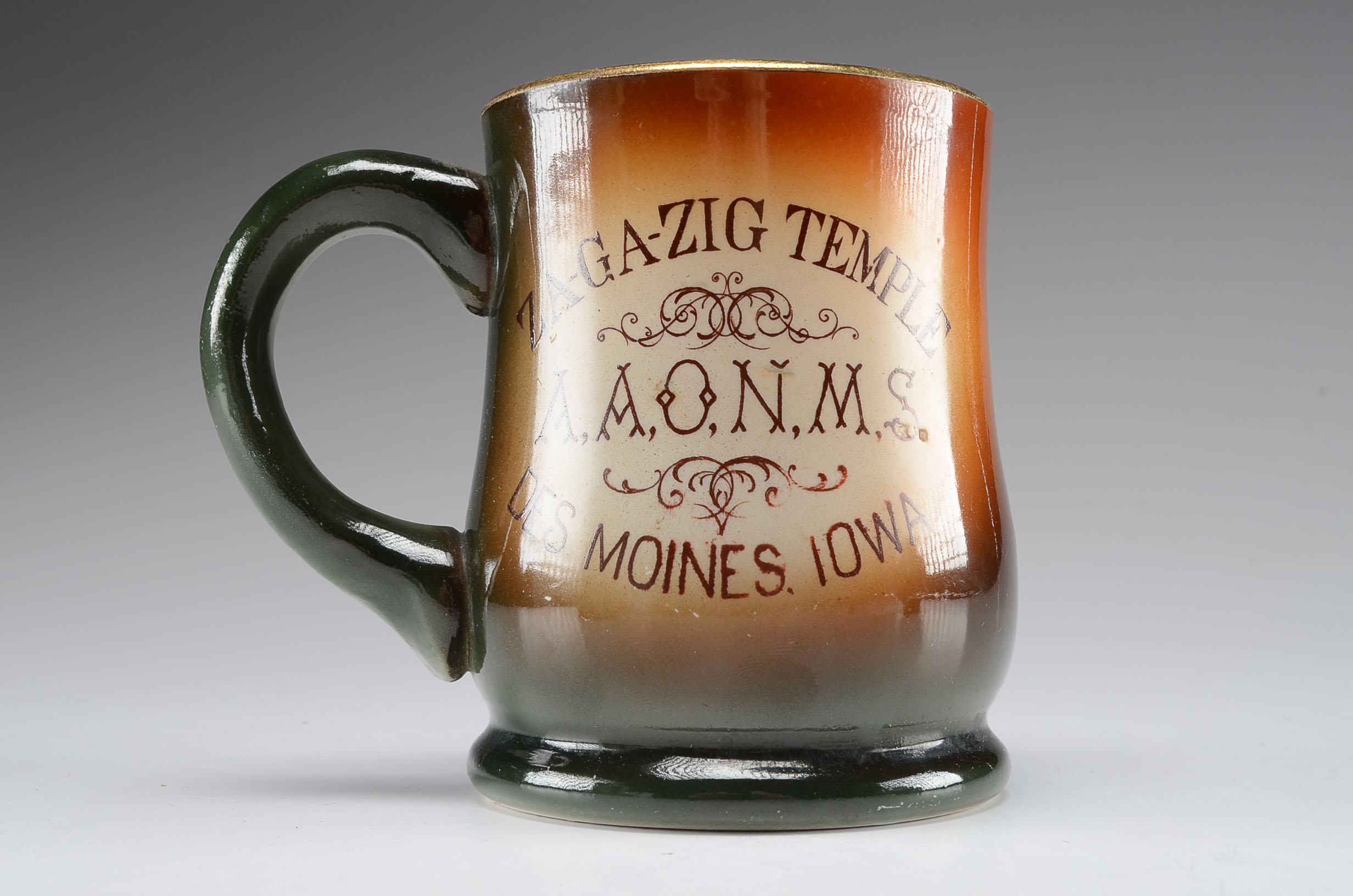 Assortment of Vintage Glass Collectables