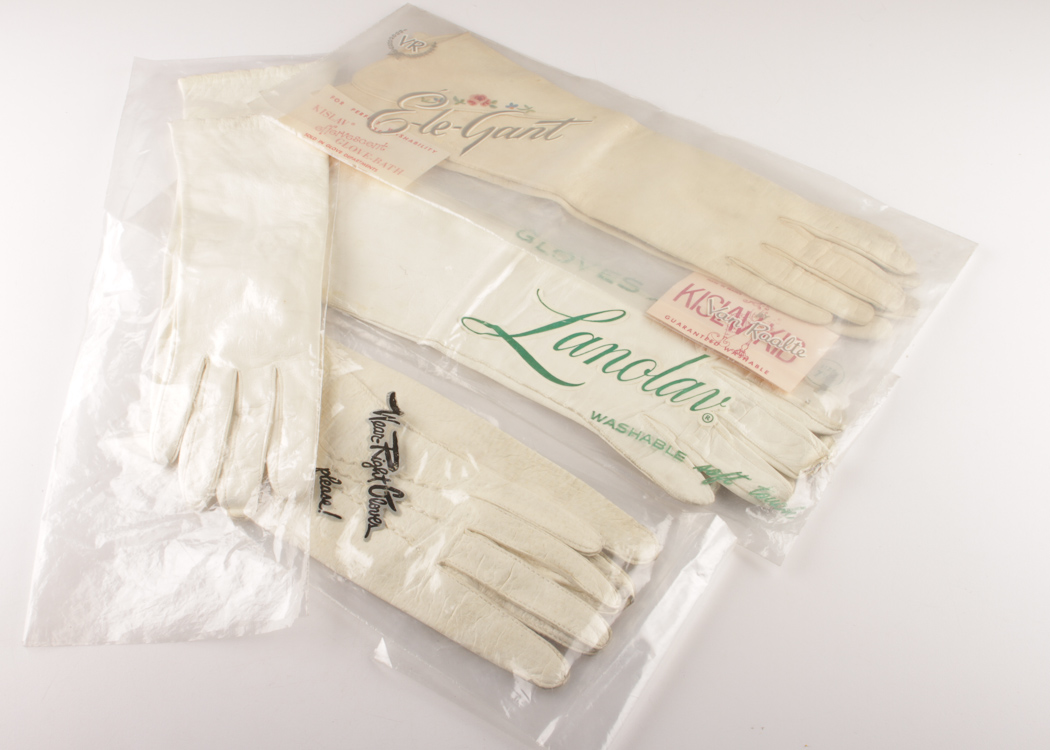 Four Pair of Vintage Women's White Leather Gloves 
