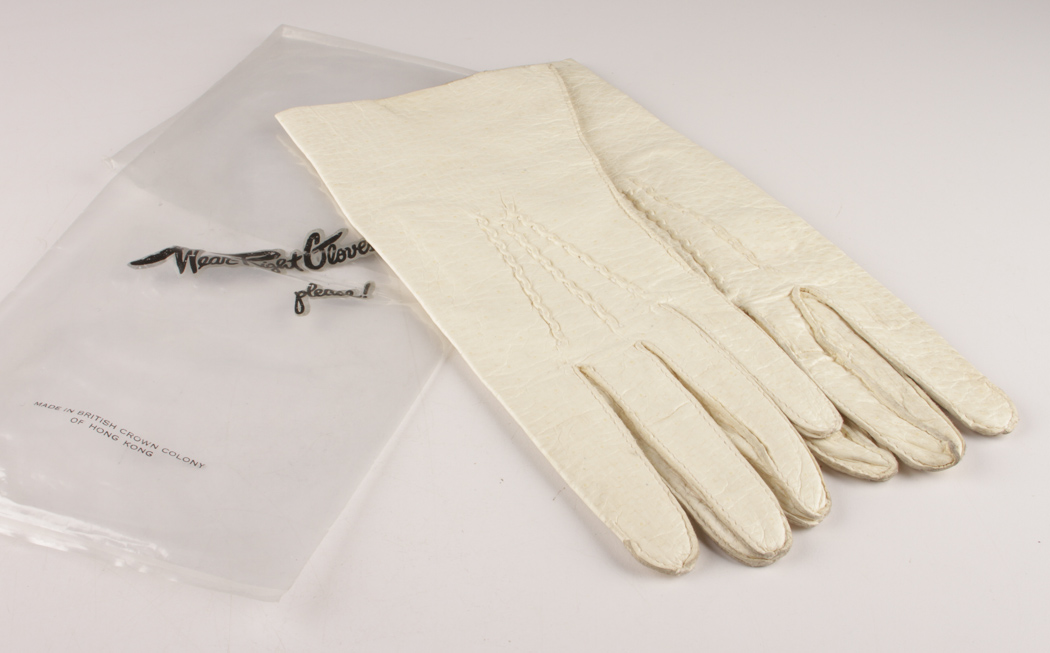 Four Pair of Vintage Women's White Leather Gloves 