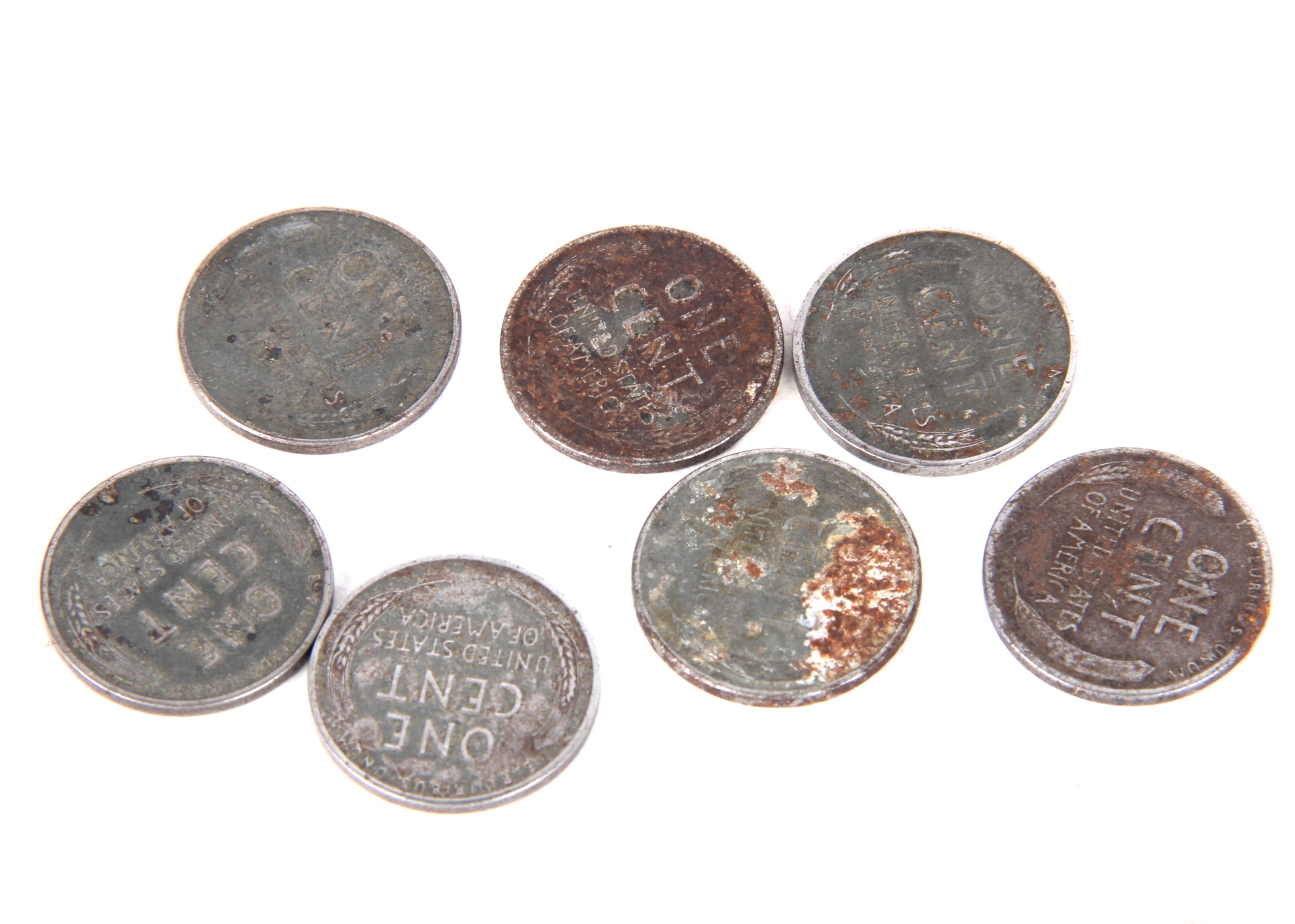 Grouping of United States Lincoln Steel and Copper Pennies