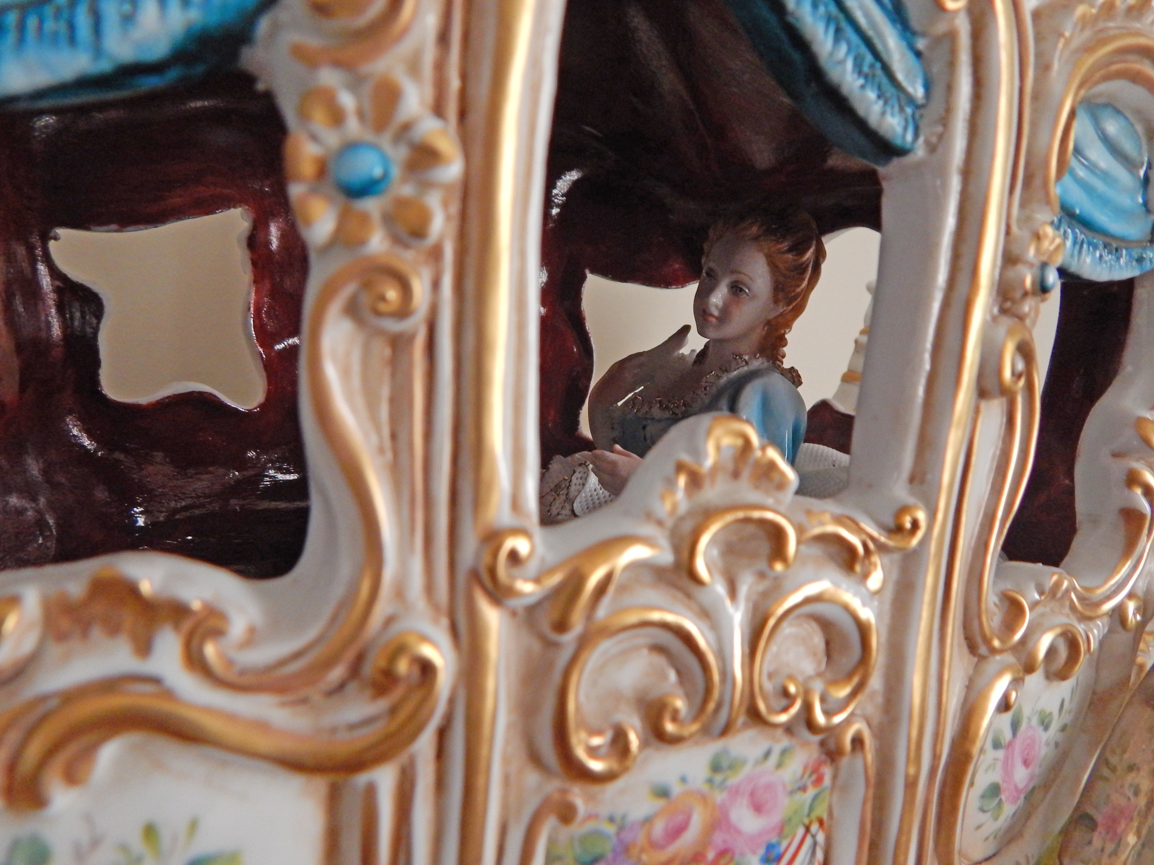 Tiche Italian Porcelain Horse-Drawn Carriage Scene