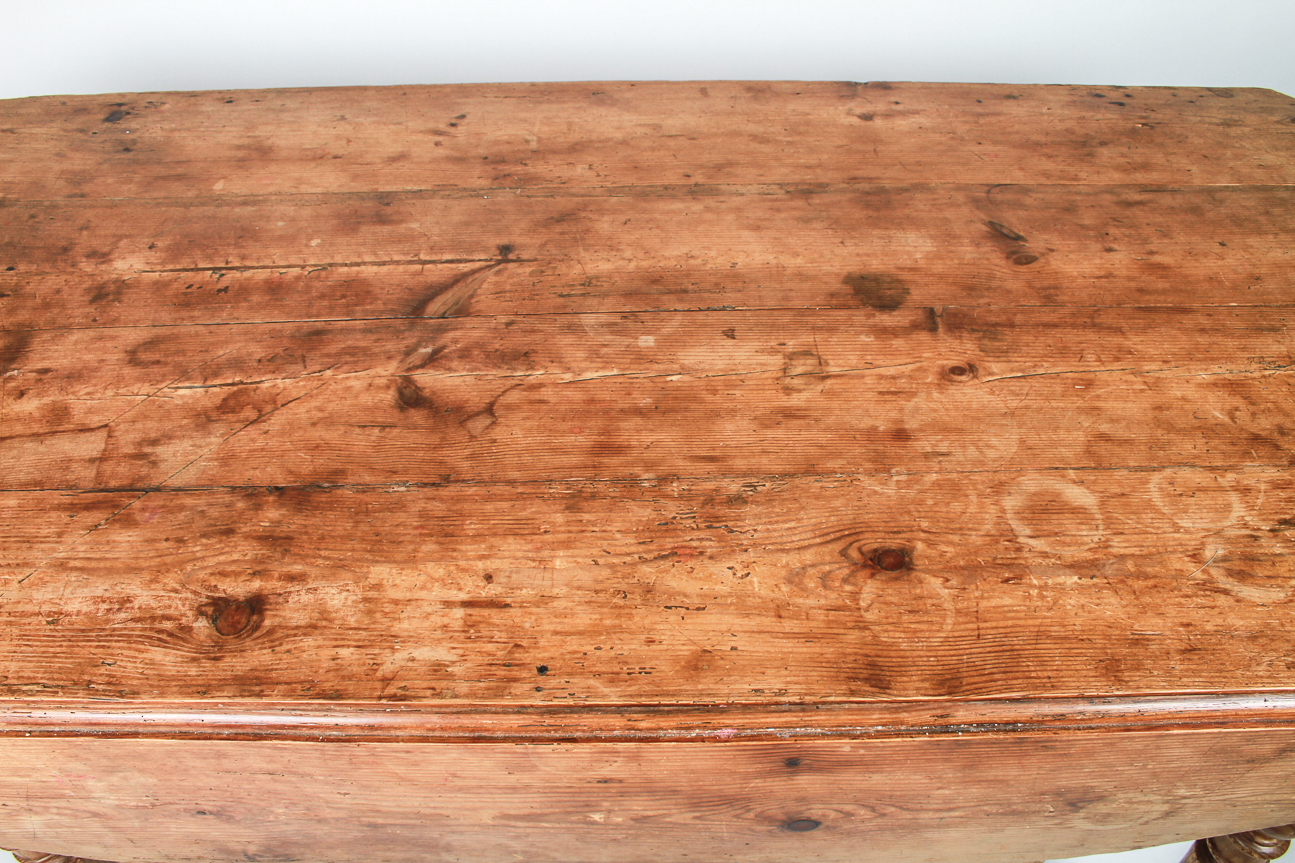 Antique Early 19th Century Drop-Leaf Irish Dining Table