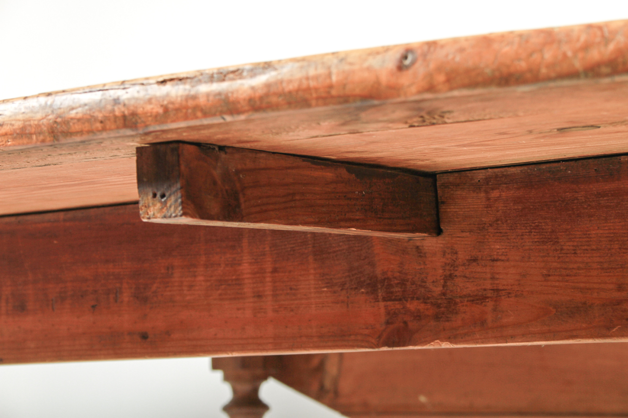 Antique Early 19th Century Drop-Leaf Irish Dining Table