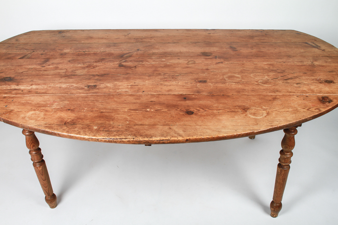 Antique Early 19th Century Drop-Leaf Irish Dining Table