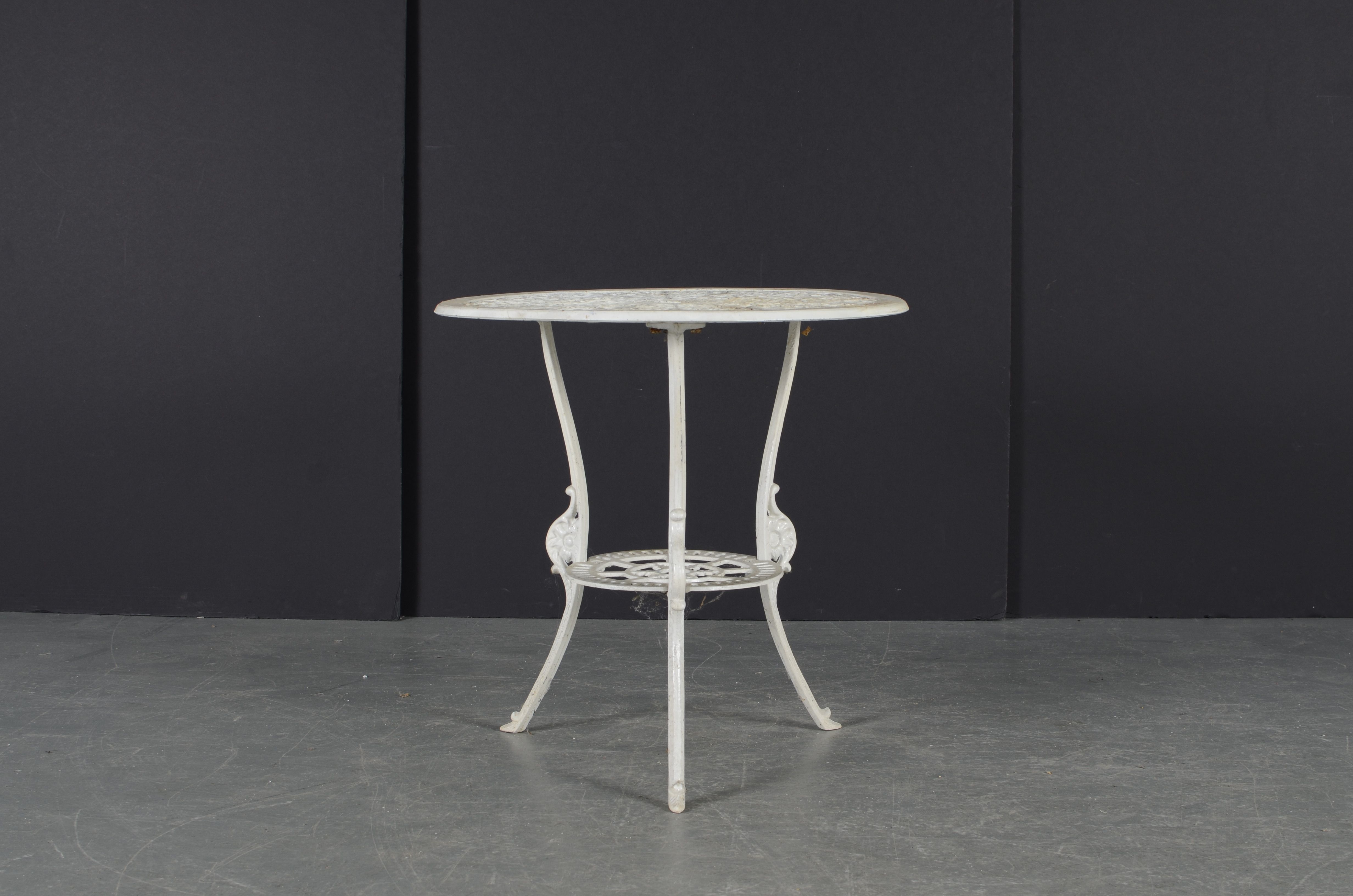 White Cast Iron Patio Furniture Set