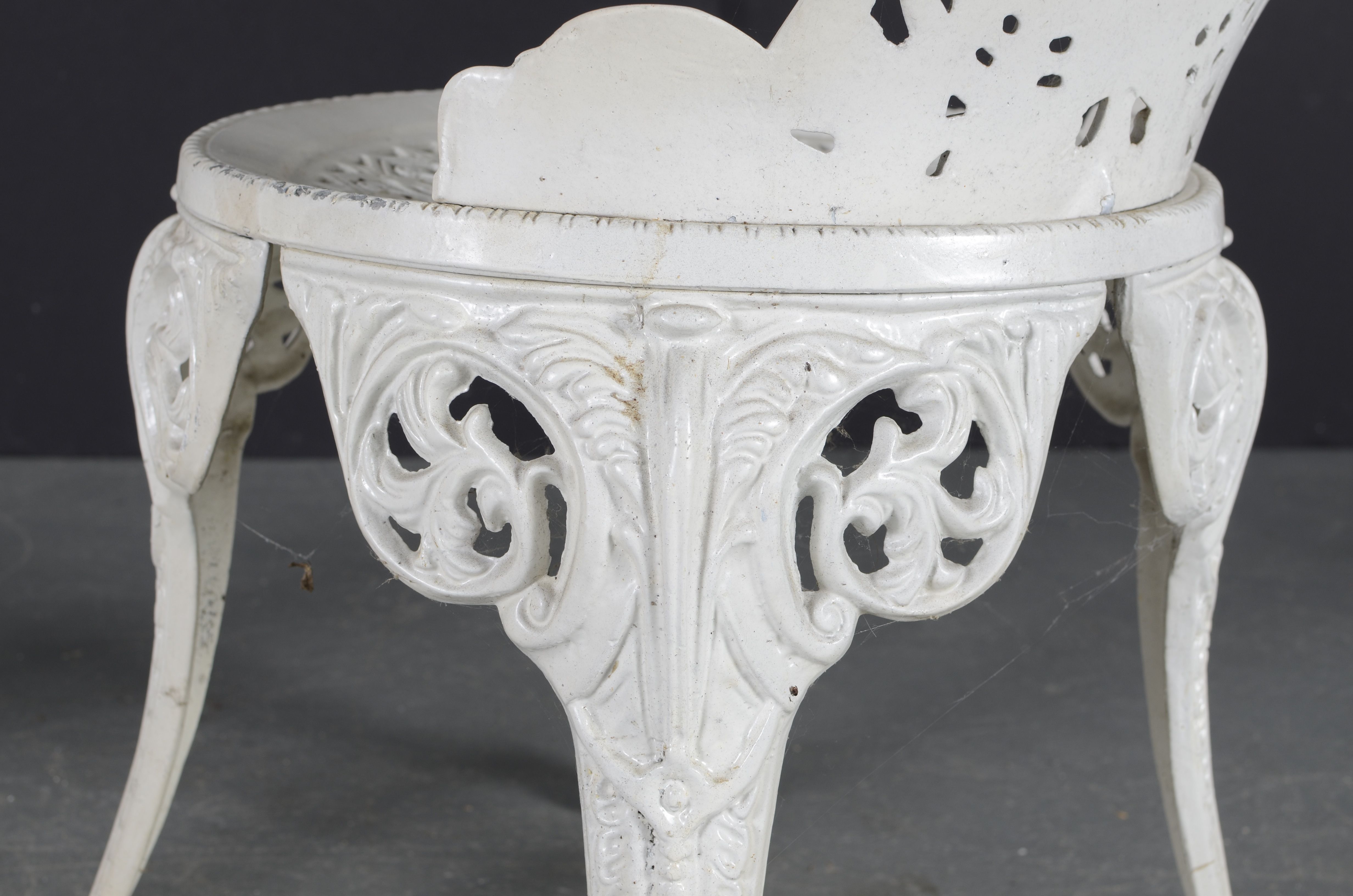 White Cast Iron Patio Furniture Set