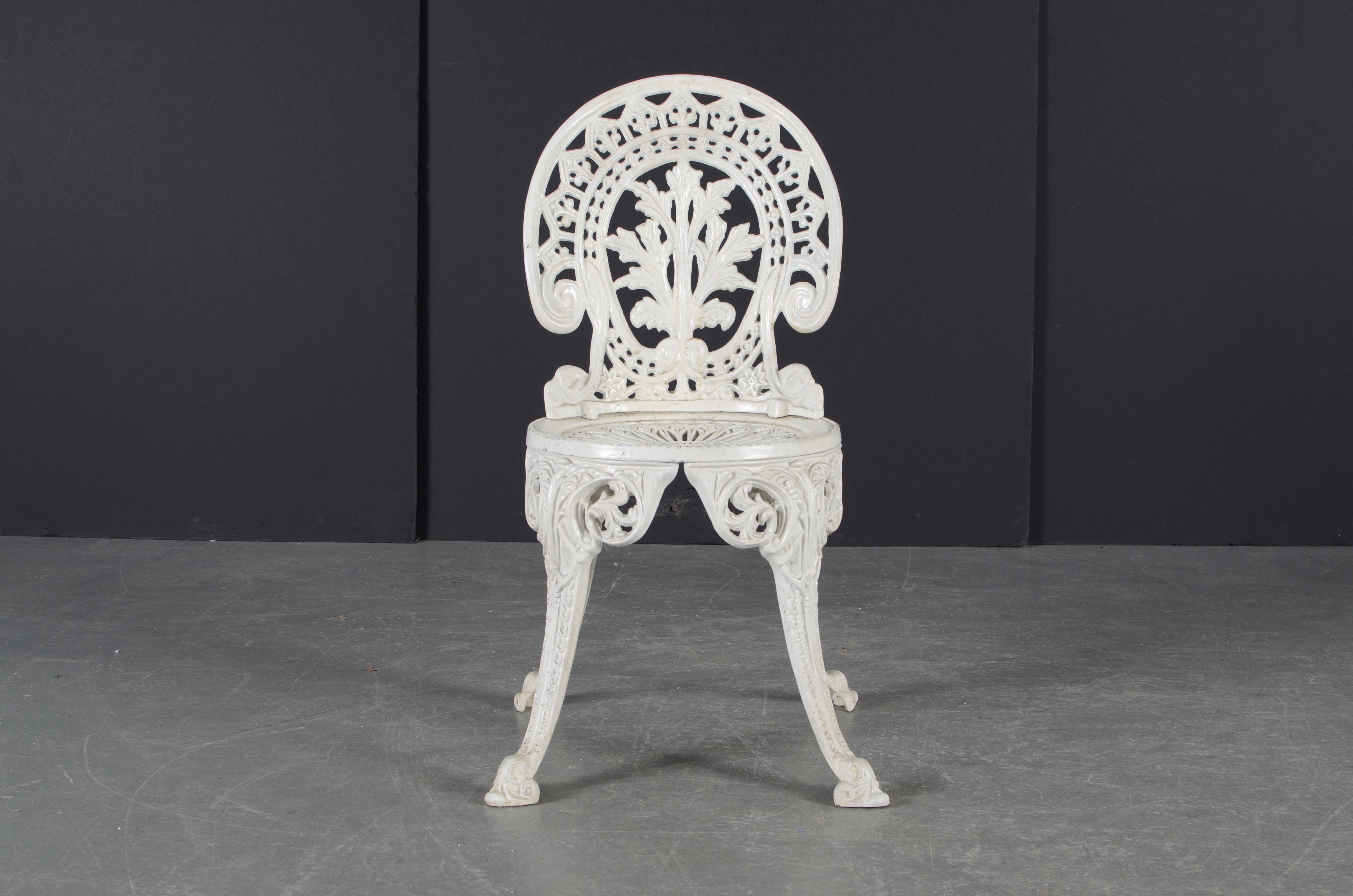 White Cast Iron Patio Furniture Set