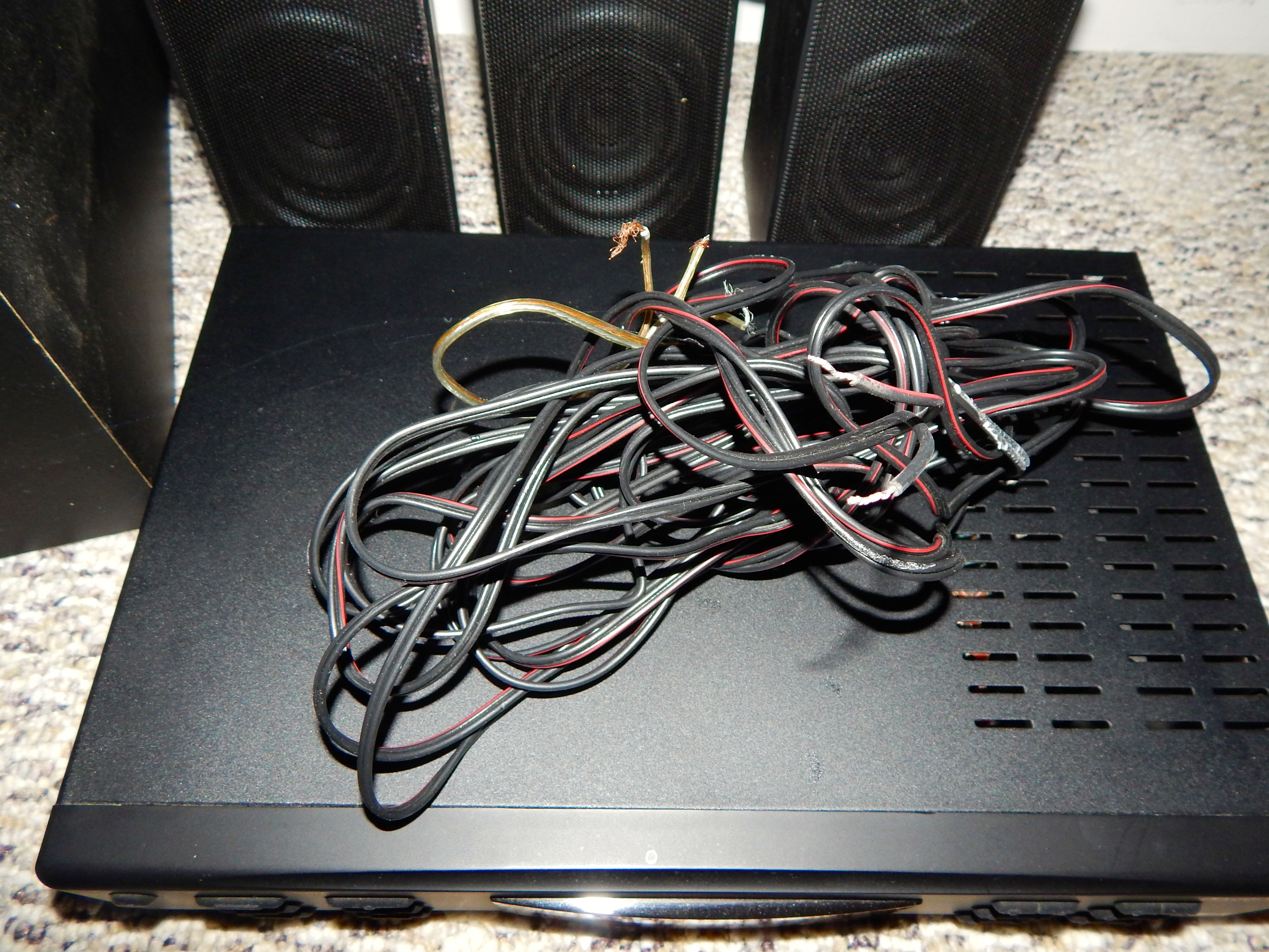 3M Complete Home Theatre Surround System