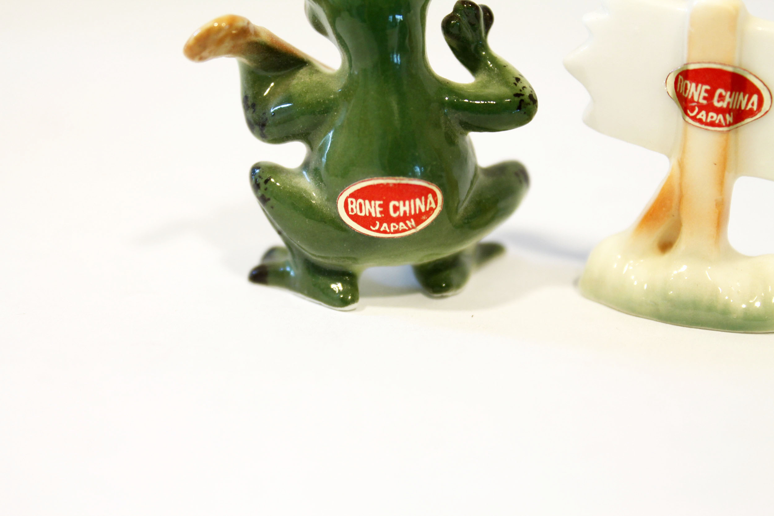 Vintage Bone China Frog Band