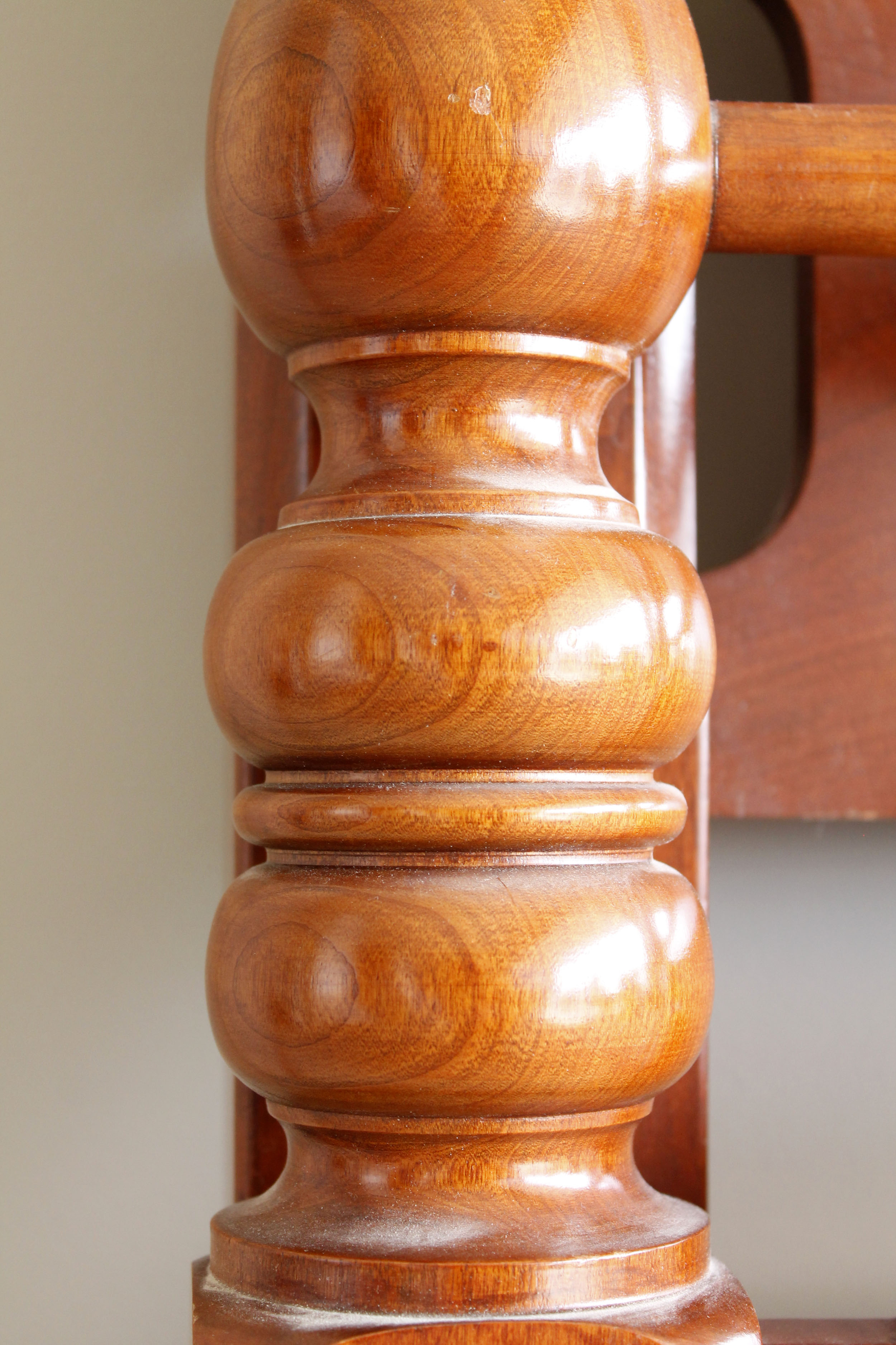 Maple Full Size Bedframe 