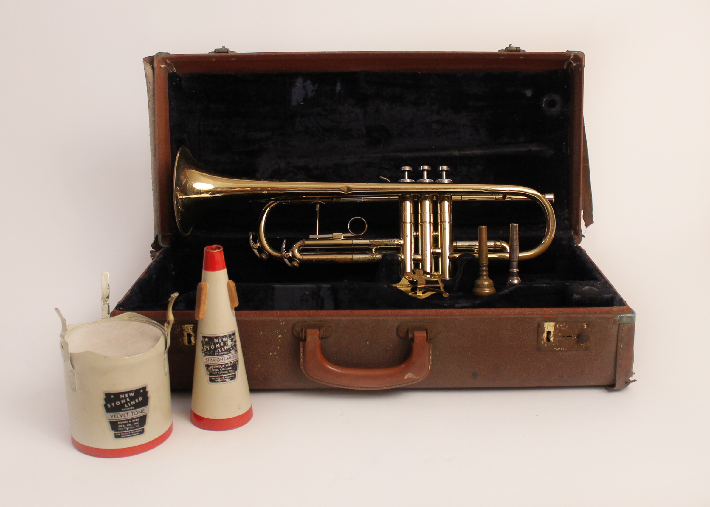 Conn "Conquest" Brass Trumpet with Mouthpieces and Two Mutes