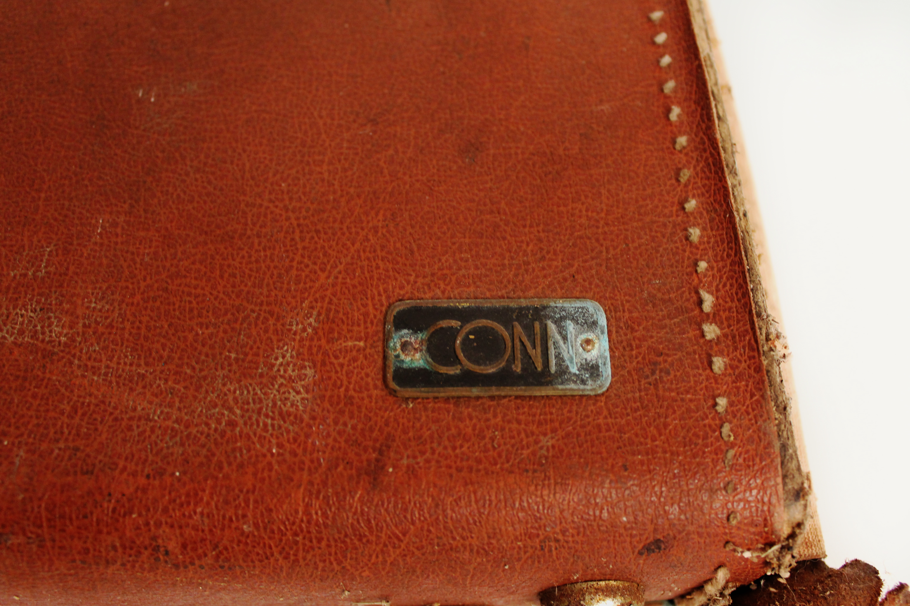 Conn "Conquest" Brass Trumpet with Mouthpieces and Two Mutes