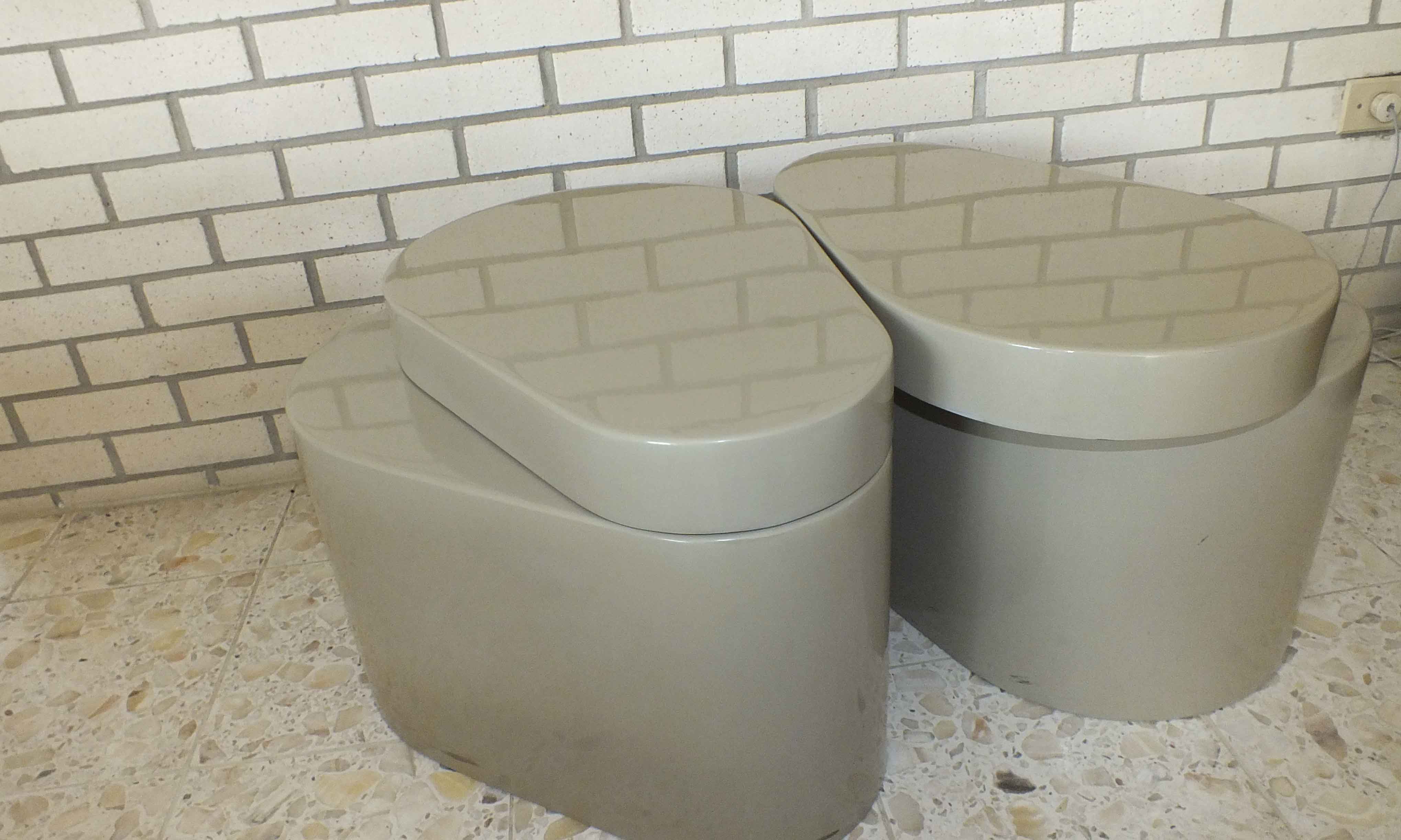 A Pair of Contemporary Lacquer Side Tables With Swivel Tops