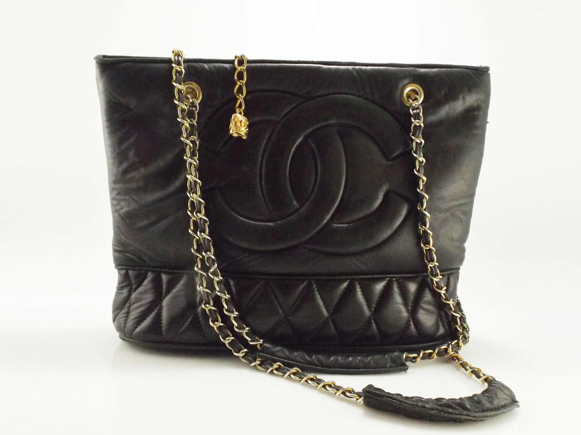 Fabulous 1970s Chanel Quilted Lambskin Handbag Everything But The House