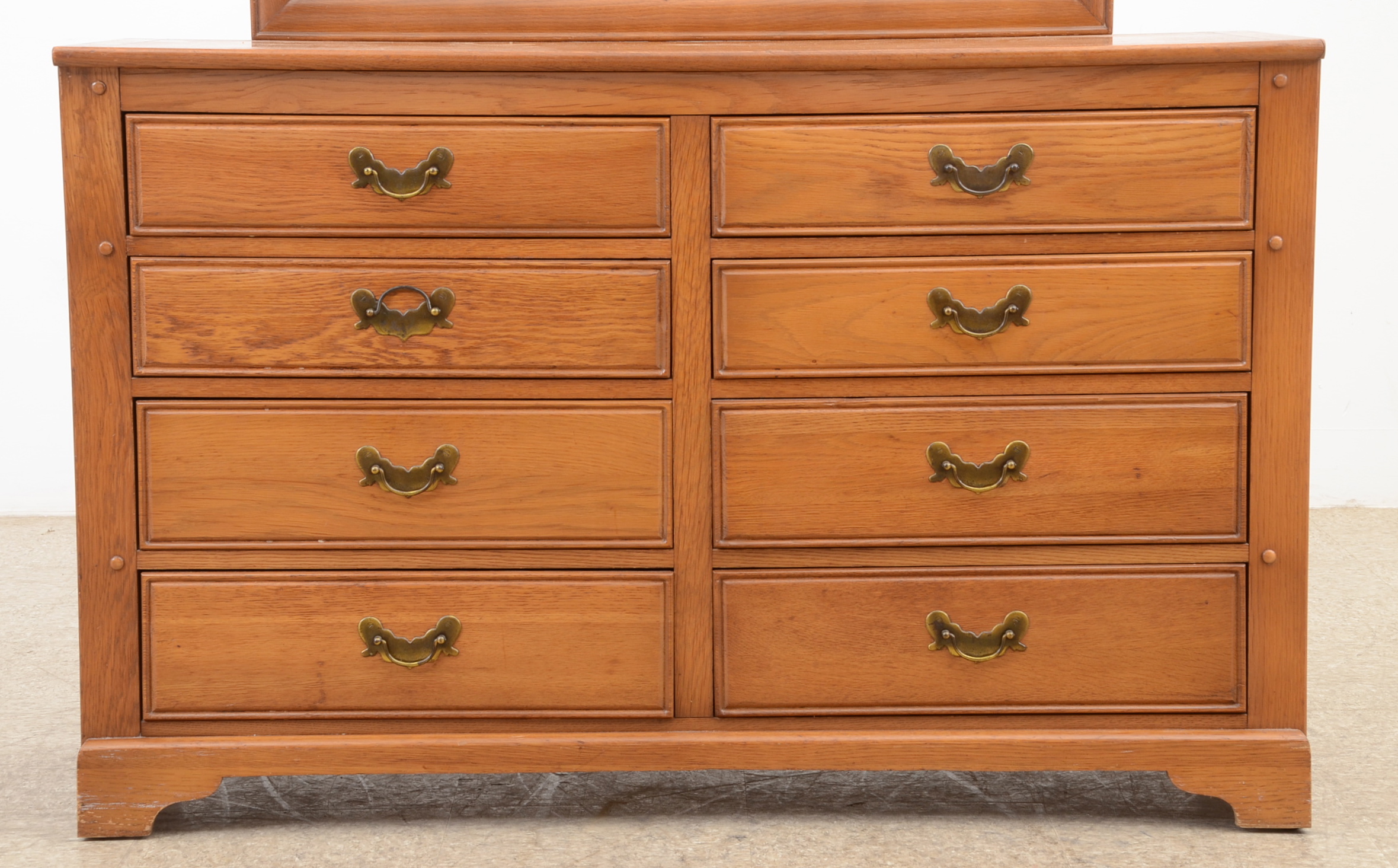 Link Taylor Dresser With Mirror
