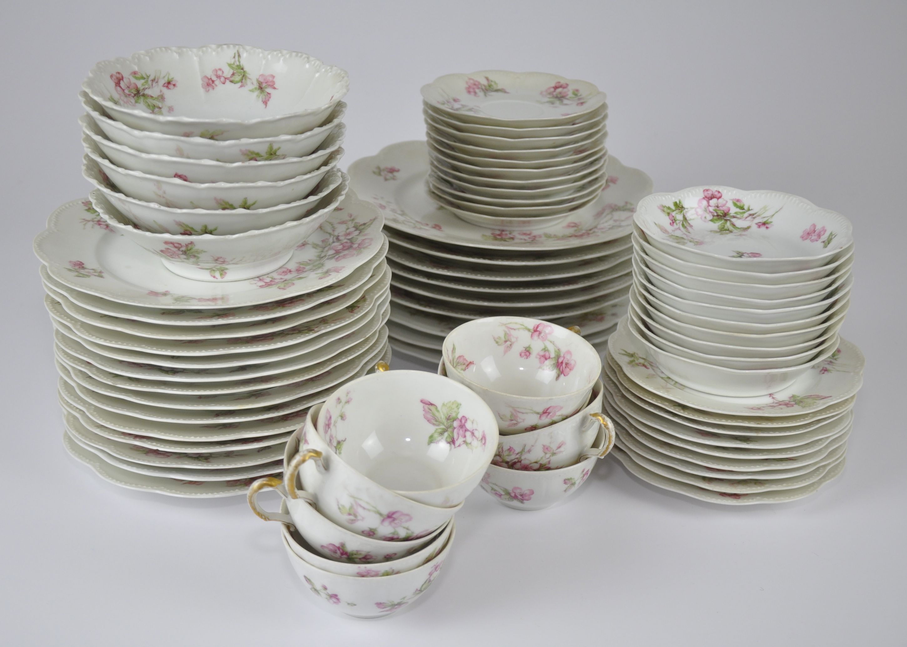 Extensive Set of Haviland Limoges China