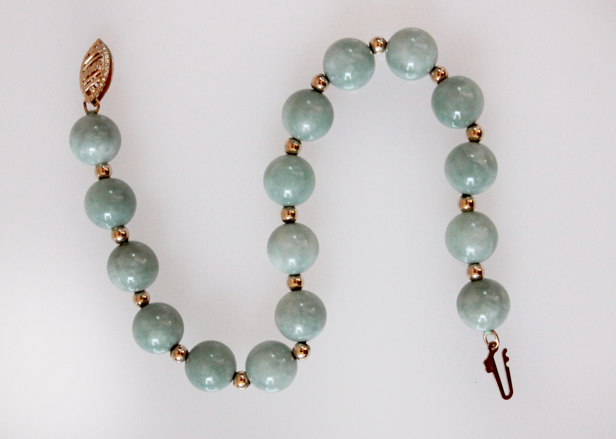 Vintage Chinese Jade and 14K Yellow Gold Bracelet