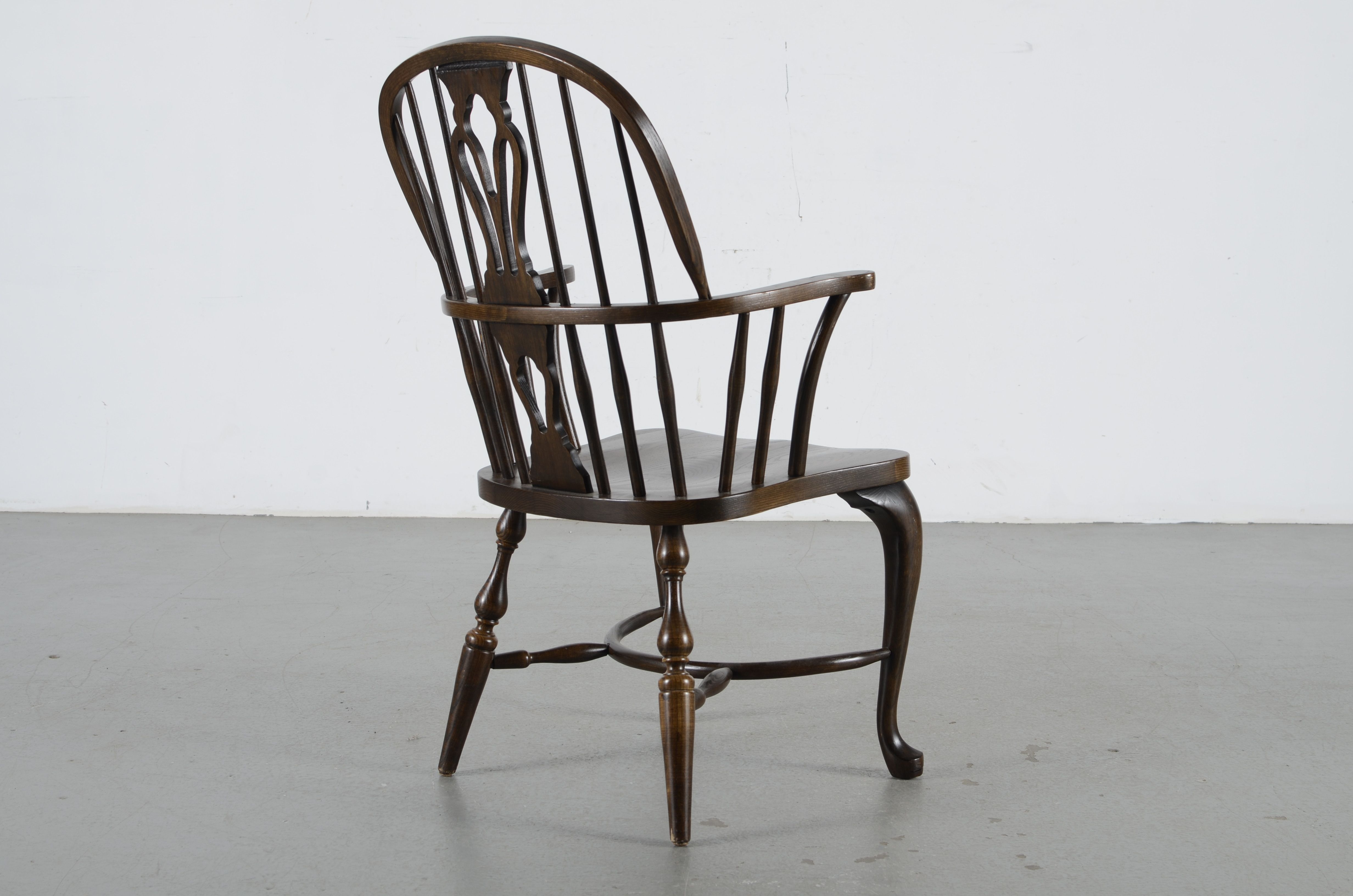 Windsor Chairs from Nichols & Stone