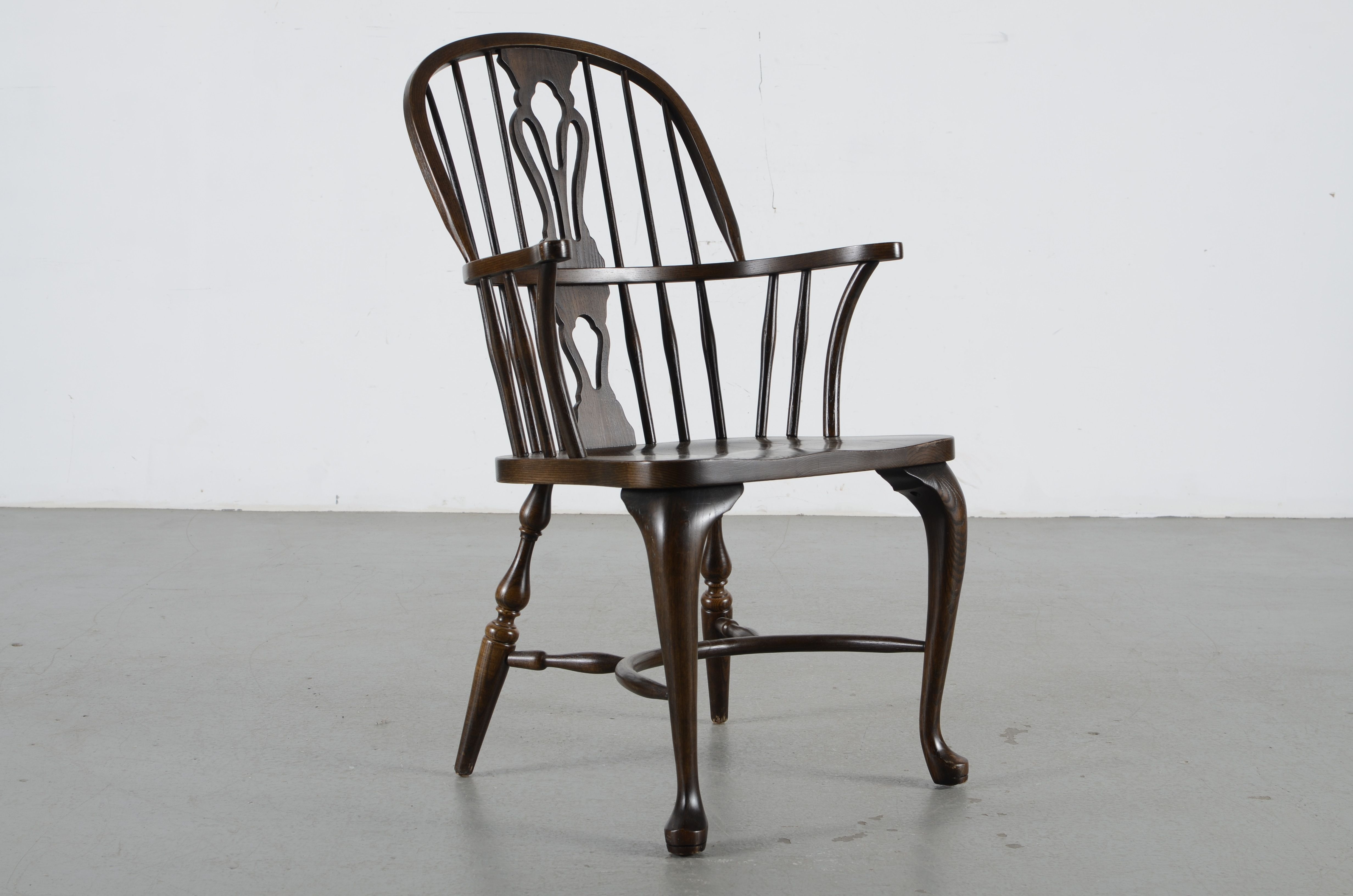 Windsor Chairs from Nichols & Stone