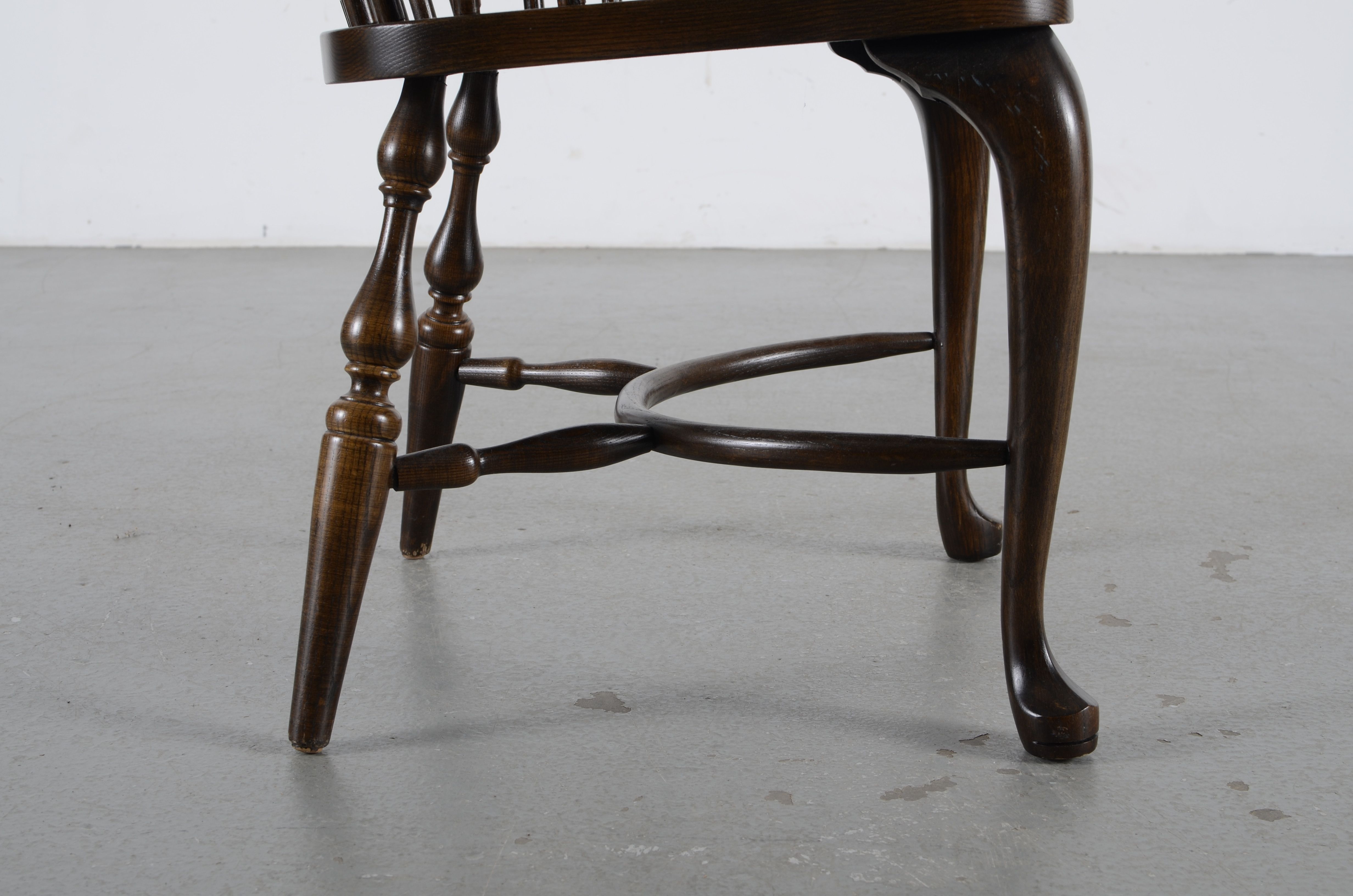 Windsor Chairs from Nichols & Stone