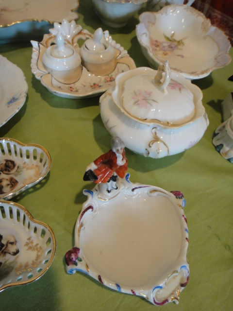 Collection of Vintage Porcelain Pieces
