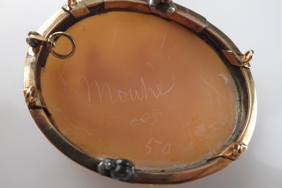 Gold Tone Cameo Brooch