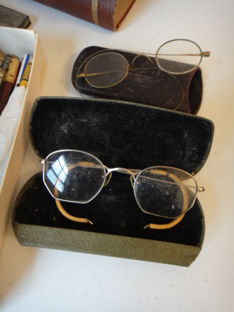 Collection of Vintage Items