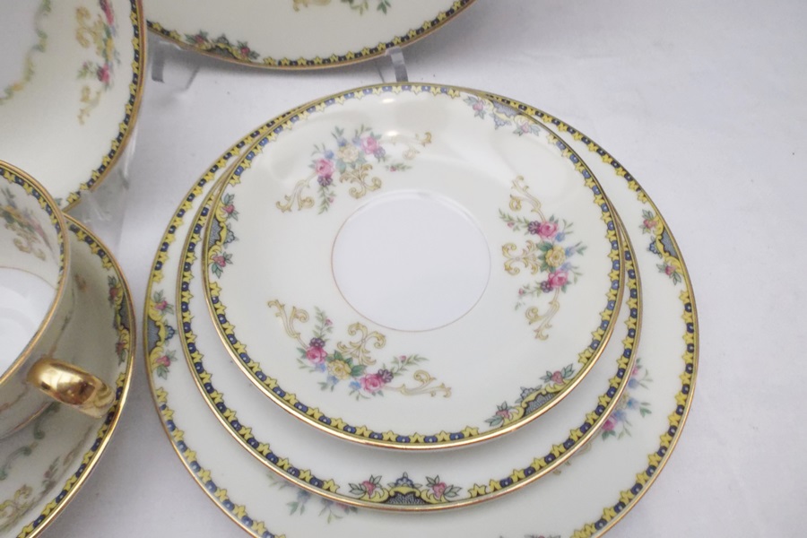 91-Piece Set of Noritake China-Alford