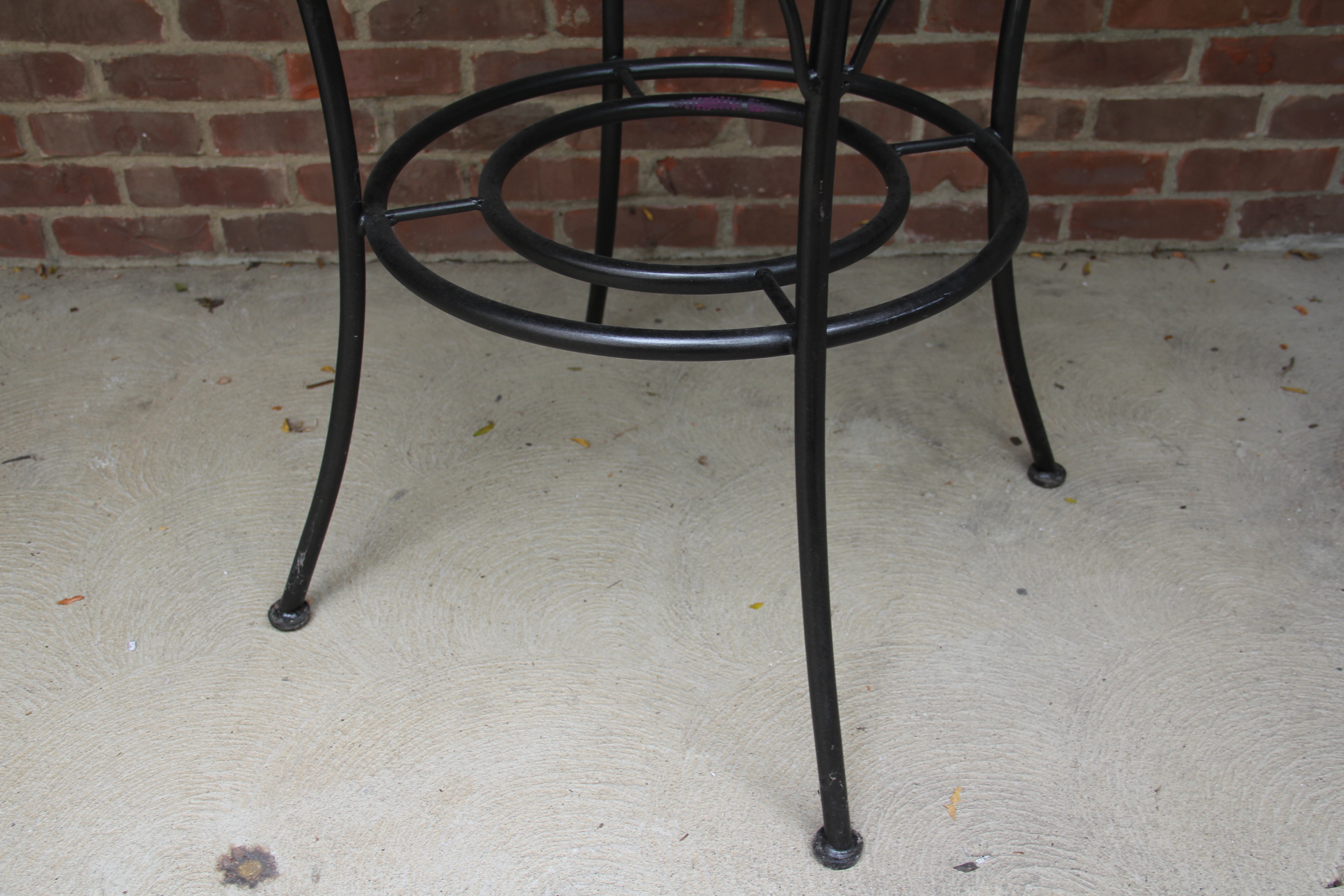Round Glass Top Patio Table
