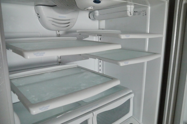 Amana Refrigerator with Bottom Freezer Drawer