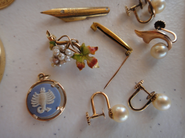 Vintage Gold Jewelry Collection