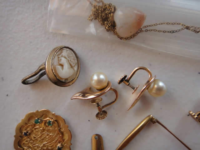 Vintage Gold Jewelry Collection
