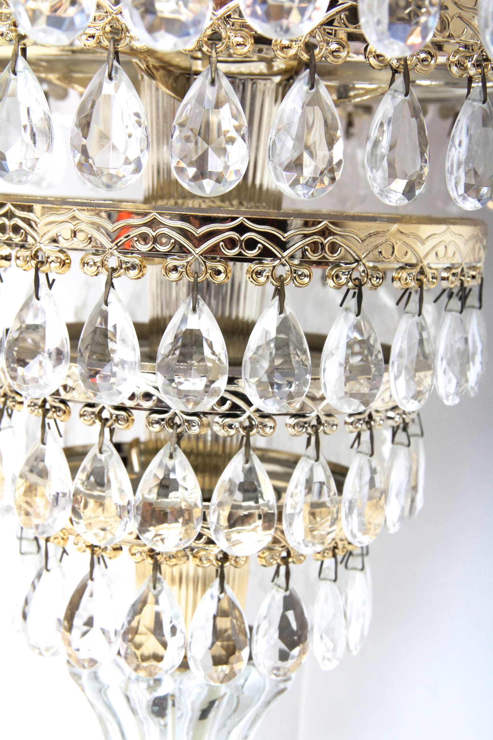 Vintage Wedding Cake Crystal Chandelier Lamp with Crystal Dome