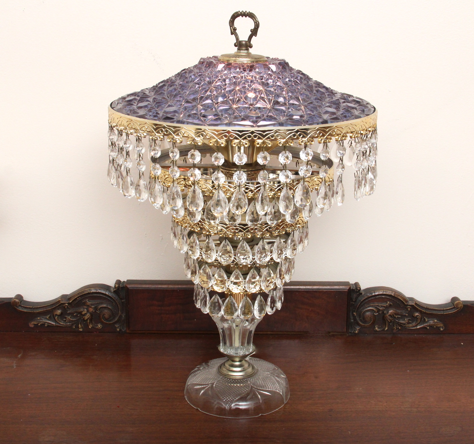 Vintage Wedding Cake Crystal Chandelier Lamp with Crystal Dome