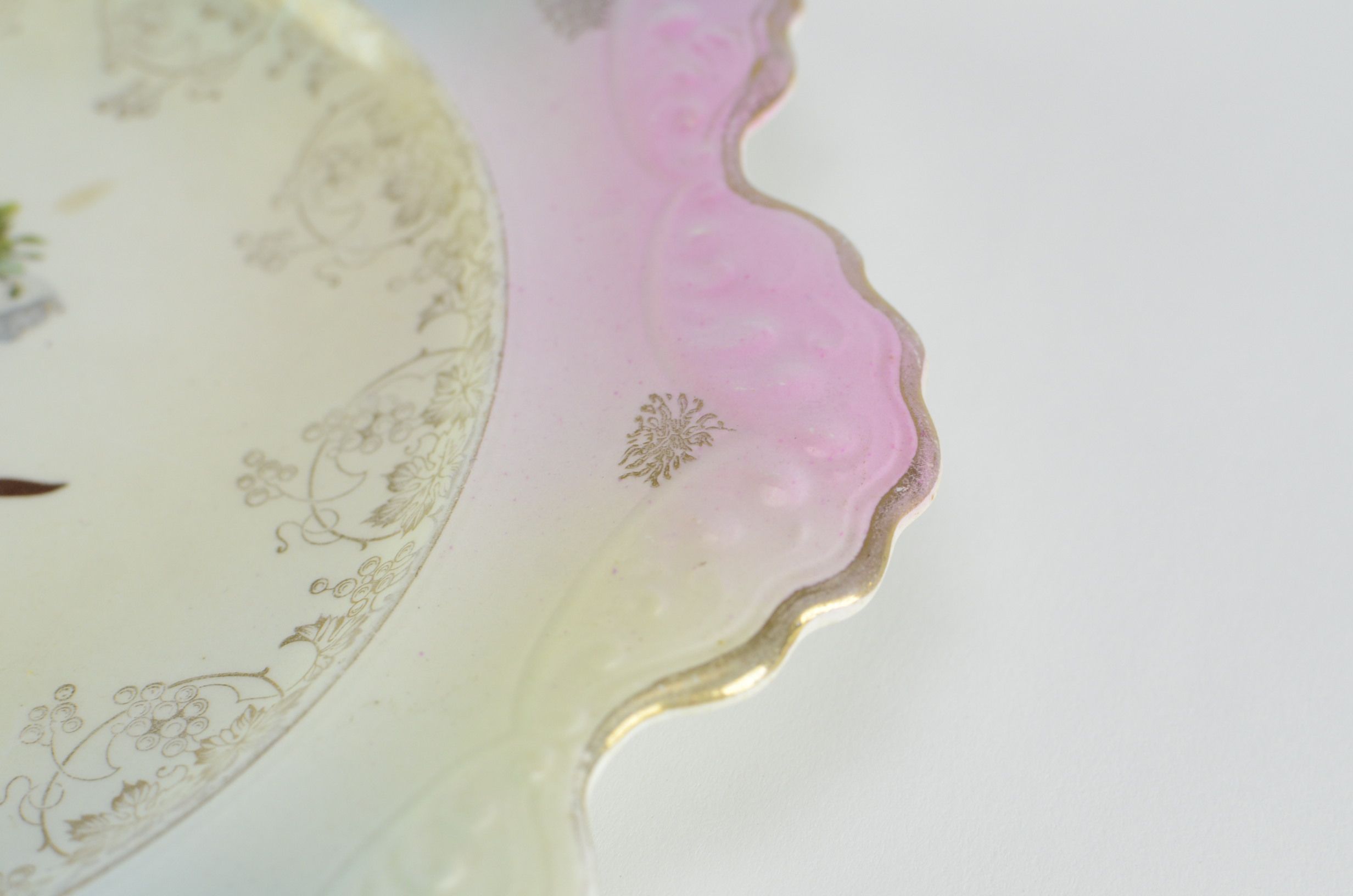 Ladies Vintage Vanity Grouping