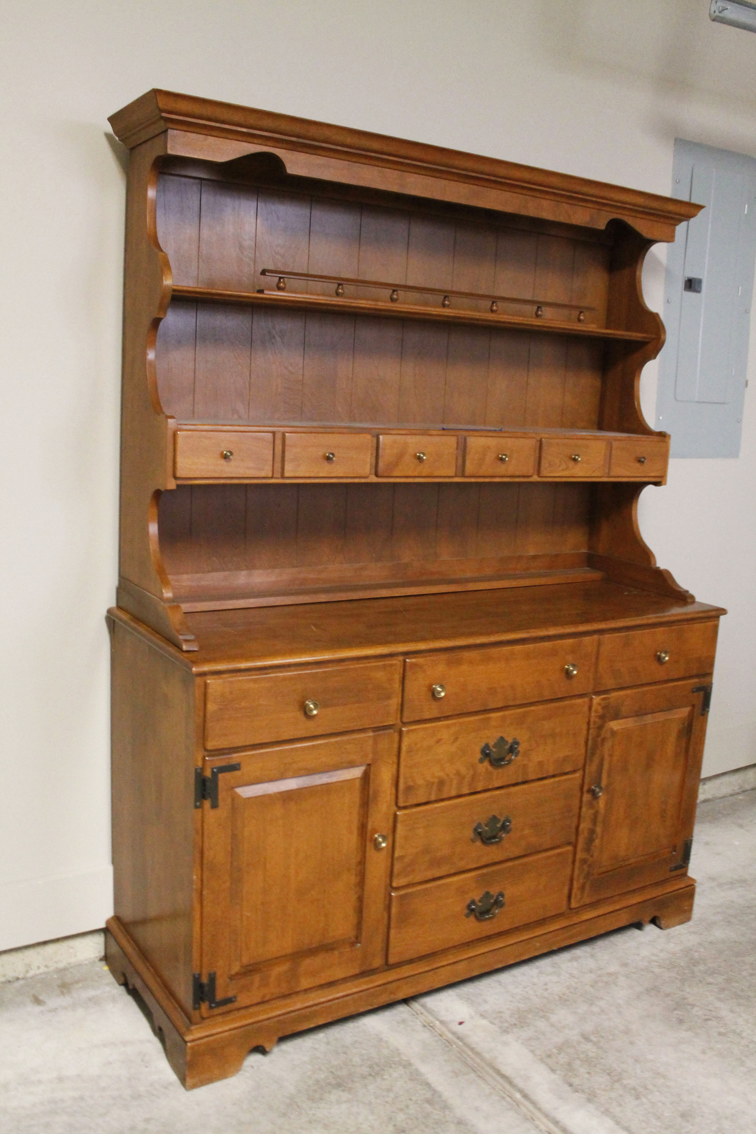 Ethan Allen Maple Hutch China Cabinet