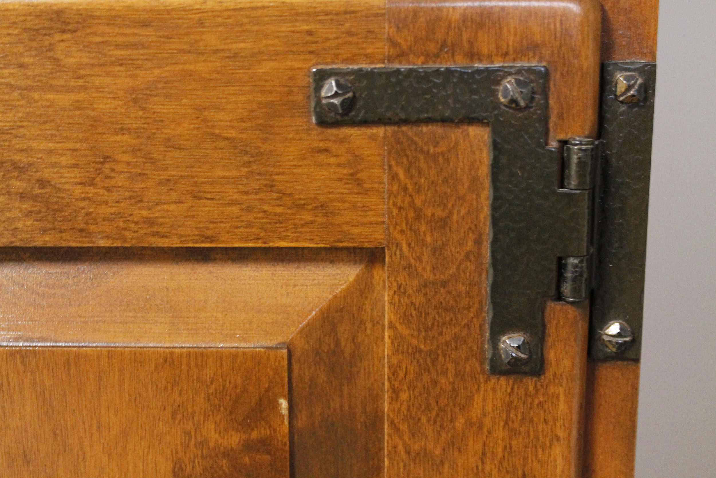 Ethan Allen Maple Hutch China Cabinet