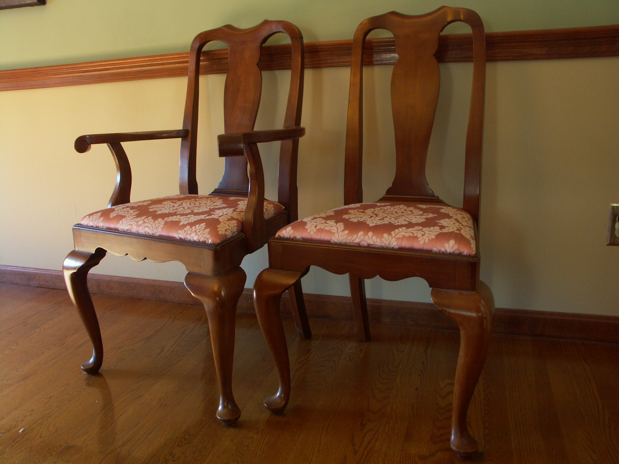 Queen Anne Henkel Harris Dining Chairs and Table