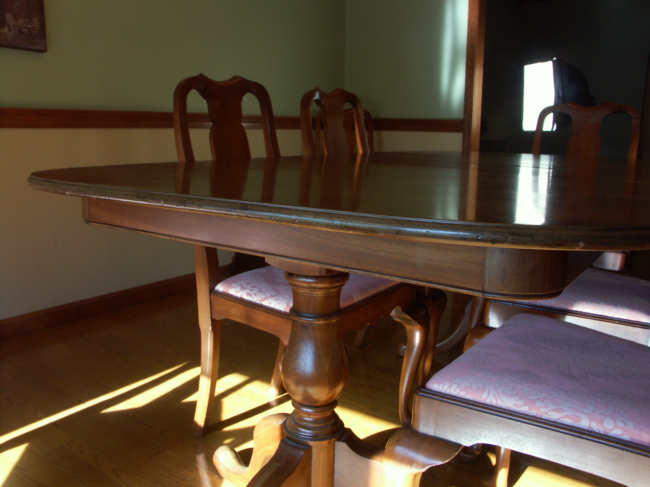 Queen Anne Henkel Harris Dining Chairs and Table