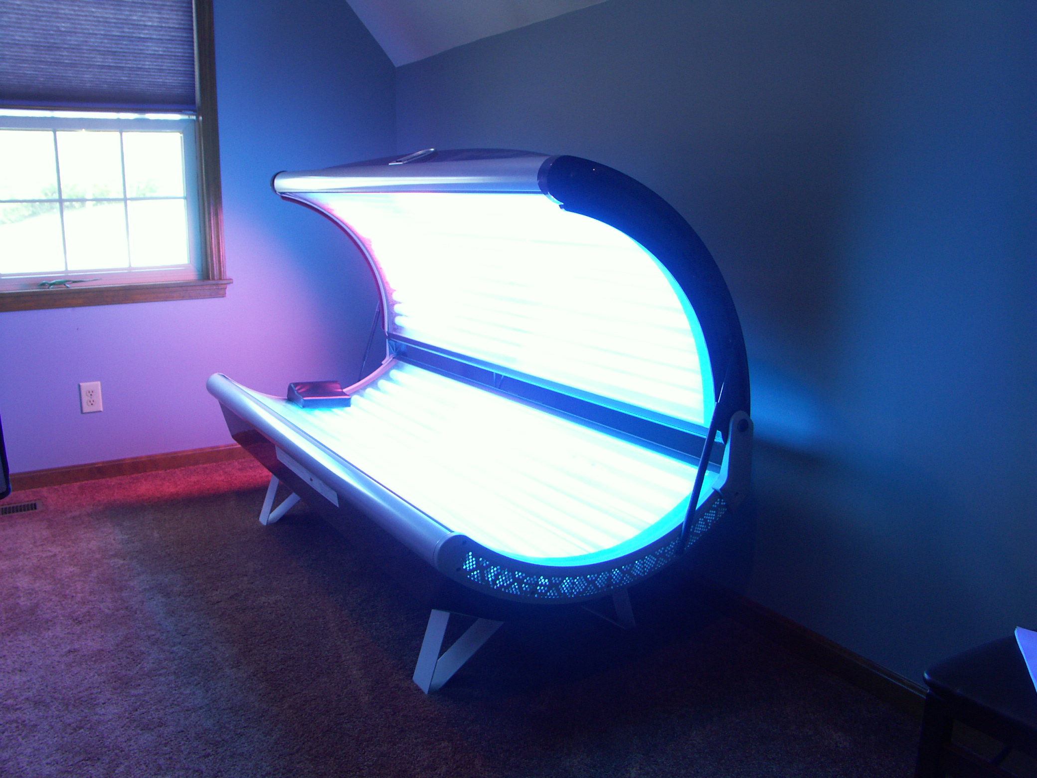 ESB Oasis Tanning Bed