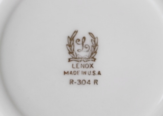 Lenox "Shenandoah Maroon Oak Leaf" China Service