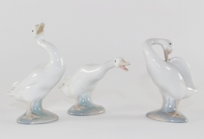 Three Lladro 1977 Geese Figurines
