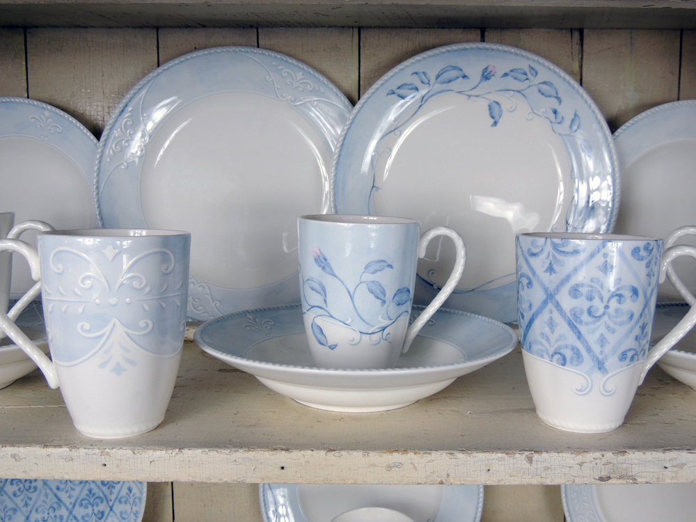 Lenox Swedish Lodge China Dinnerware Set
