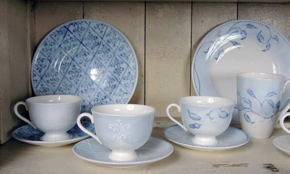 Lenox Swedish Lodge China Dinnerware Set