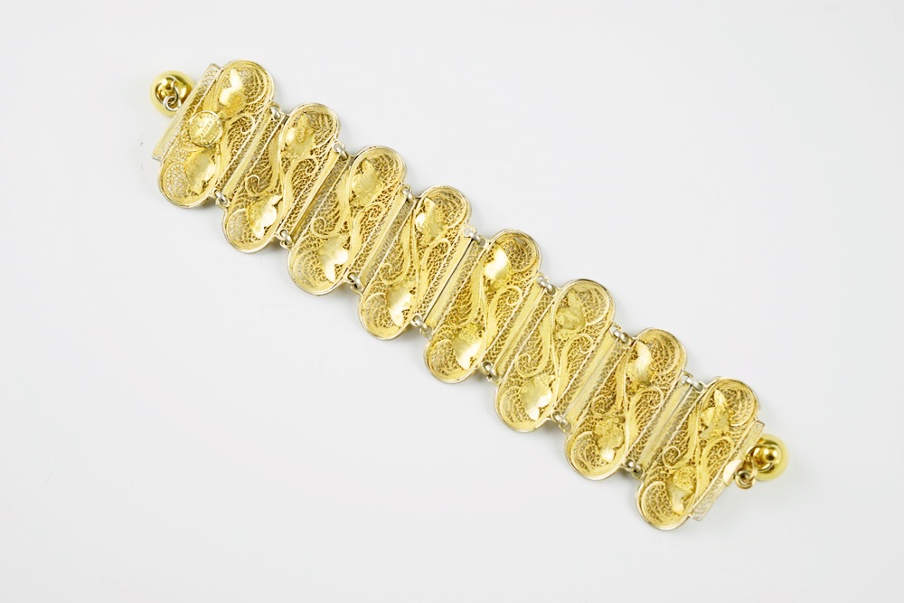 A Vintage Gold Vermeil Filigree Bracelet Made in Portugal