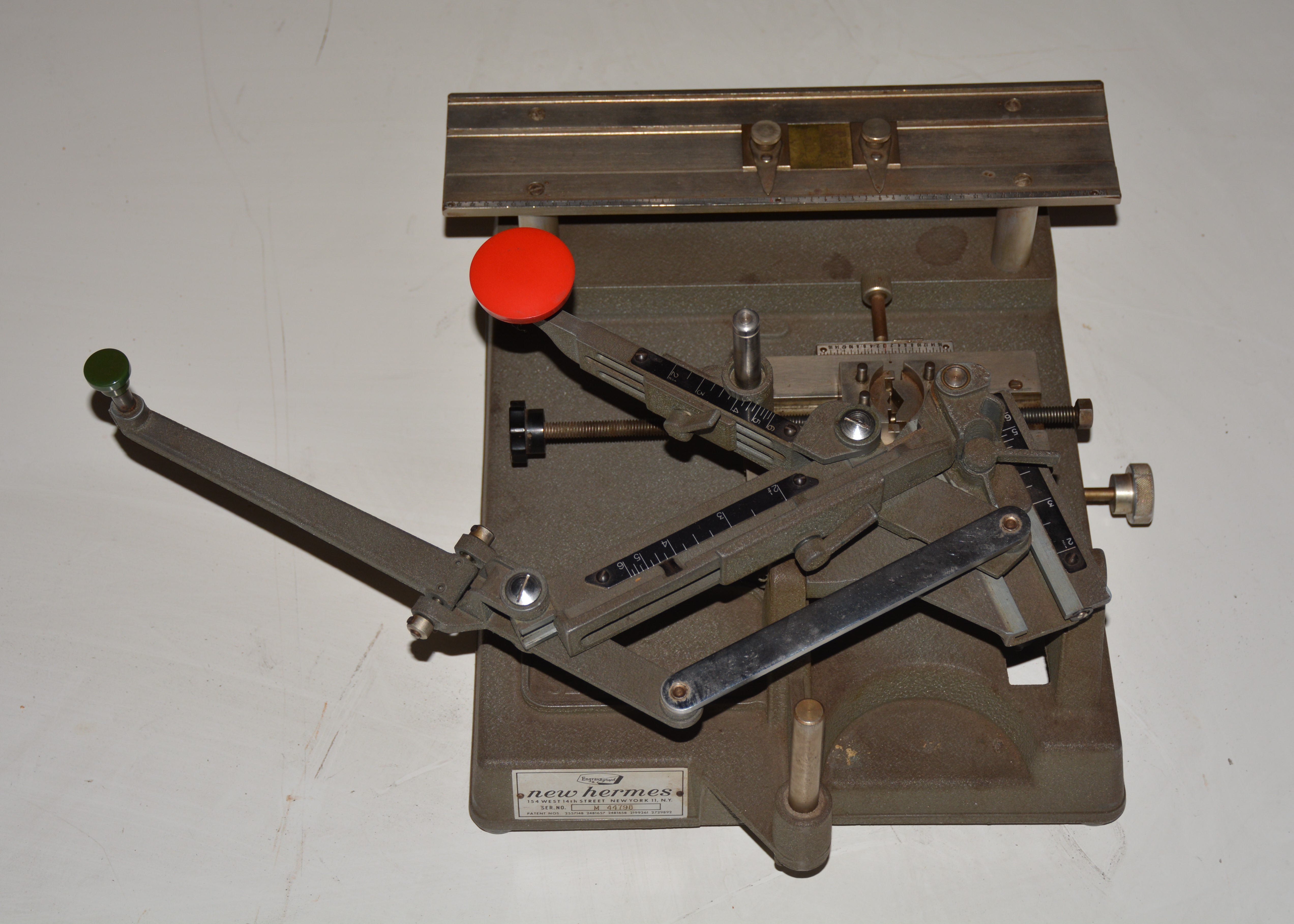 New Hermes Engravograph