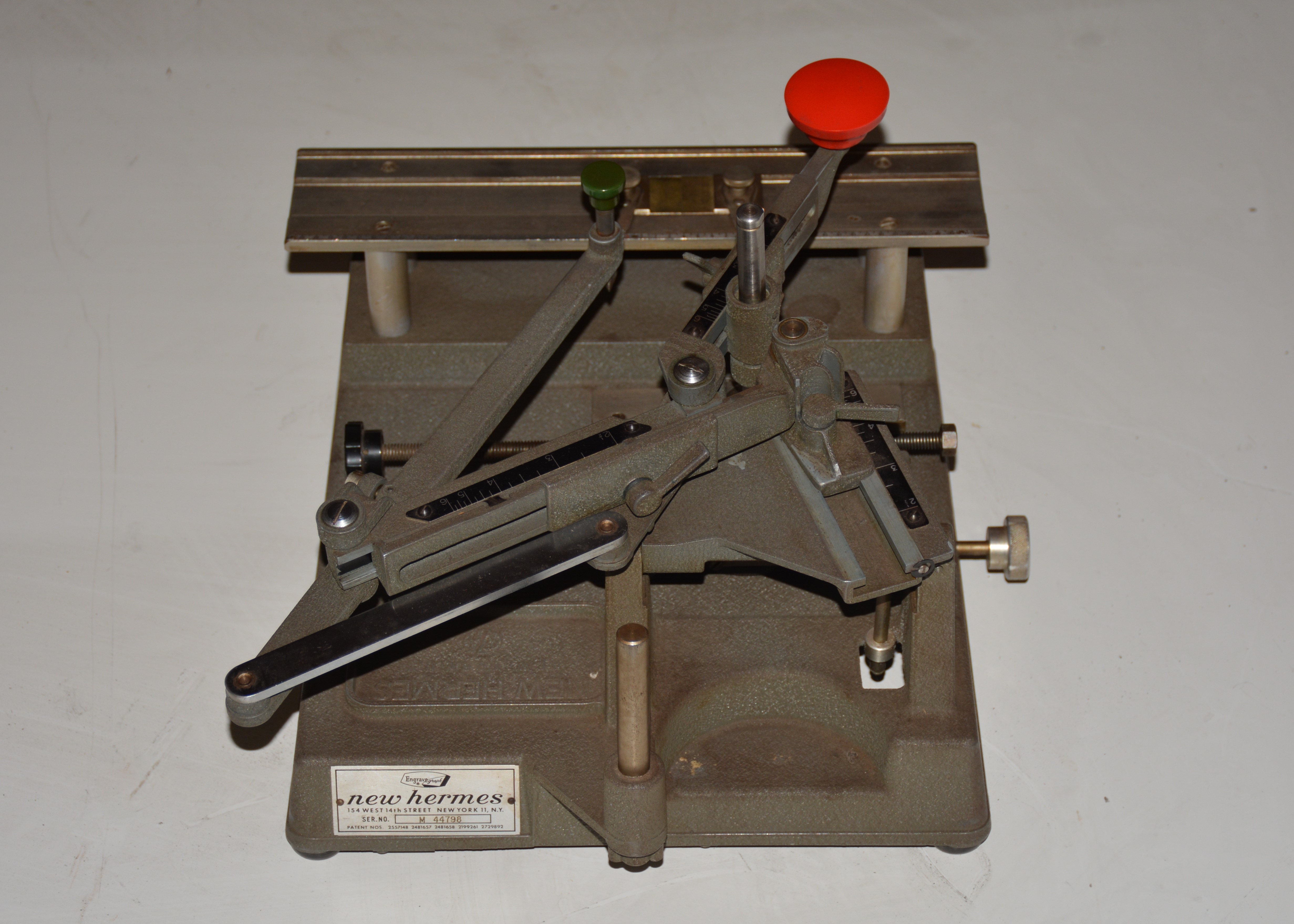 New Hermes Engravograph