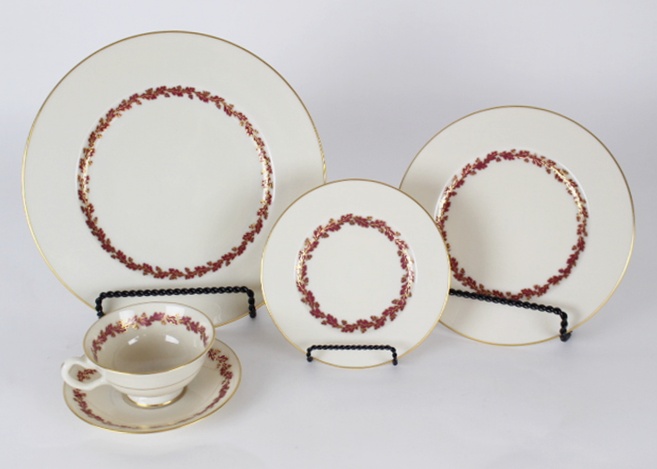 Lenox "Shenandoah Maroon Oak Leaf" China Service