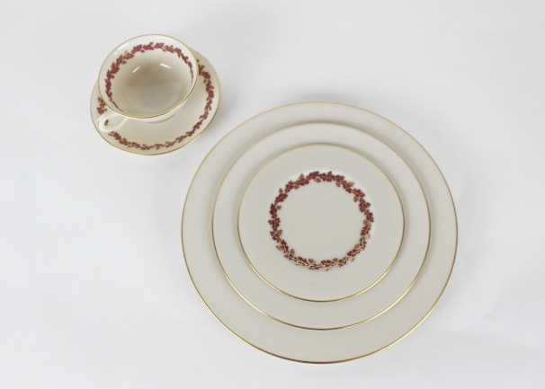 Lenox "Shenandoah Maroon Oak Leaf" China Service